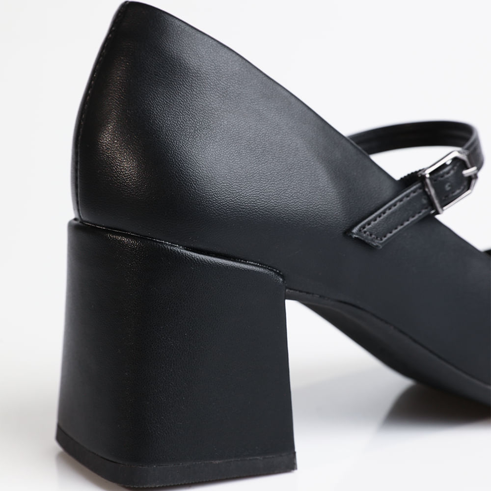 Di Gaspi Roupas, Sapatos e Acessórios Todos os Estilos em Um Só