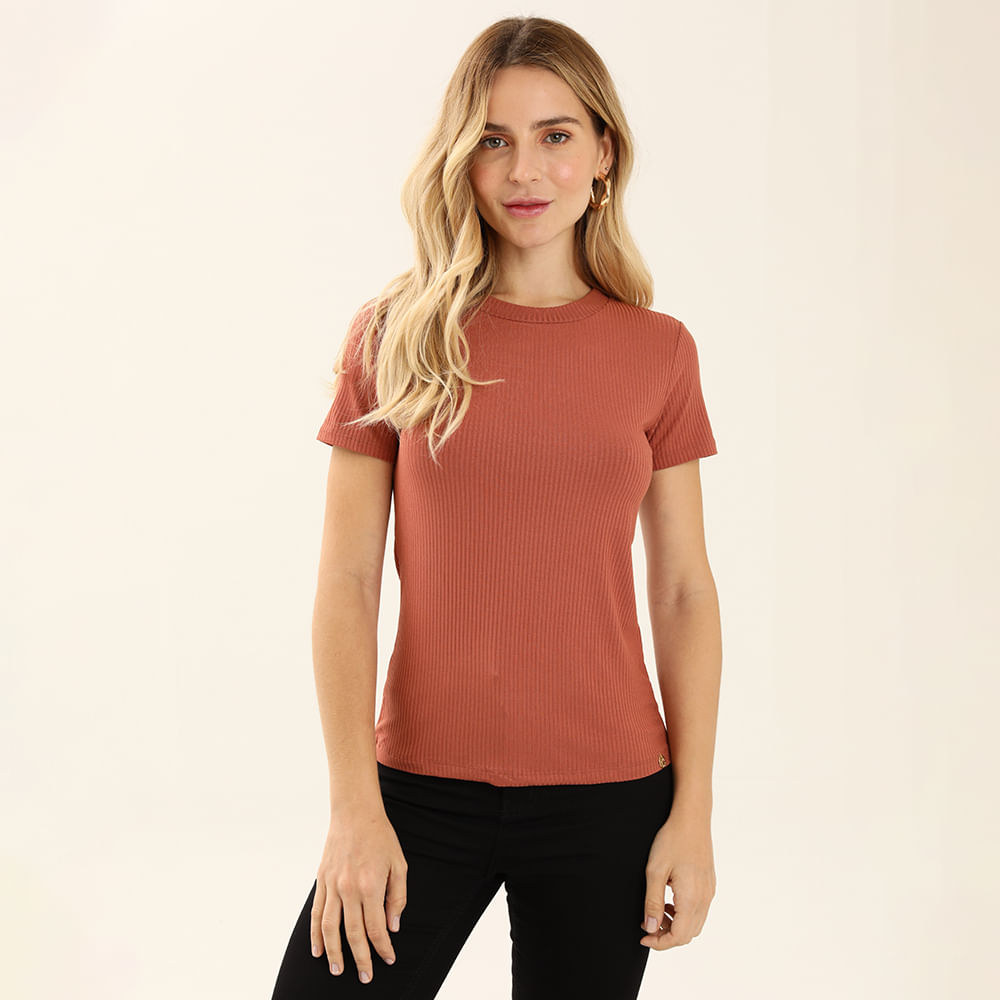 BLUSA MC CANELADA C/ GOLA BAIXA 662 MARROM P