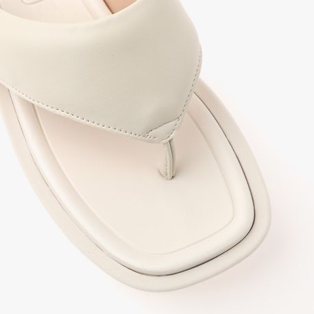 CHINELO DEDO ALTO  BCO OFF NP 36