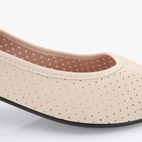 SAPATILHA MONTADA BICO FINO 5727100 CREME 38